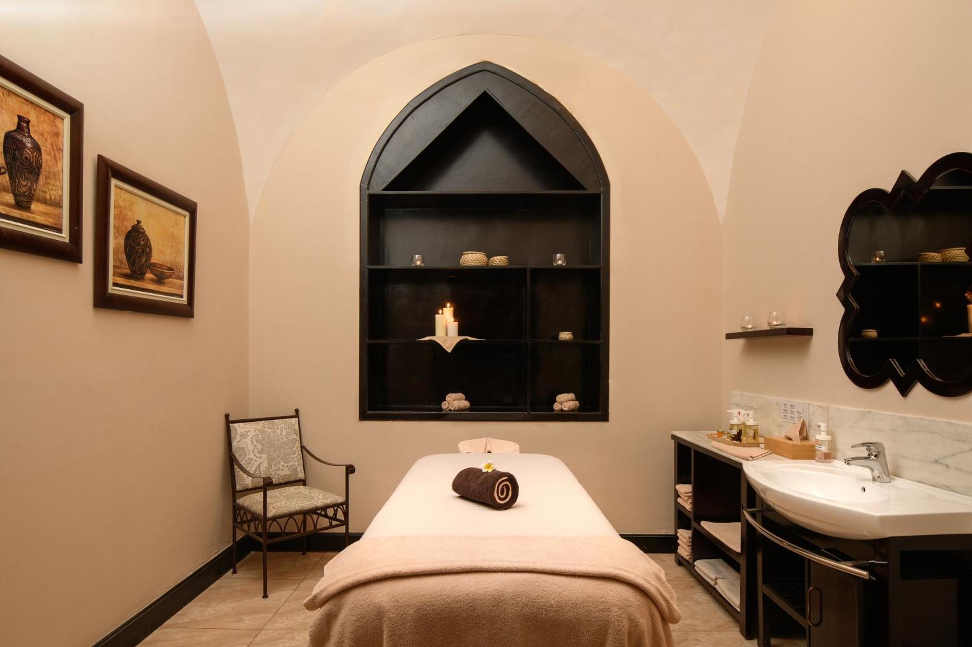 Iberotel Redsina Sharm el-Sheikh Exterior foto Treatment room at The Spa at The Westin Dubai